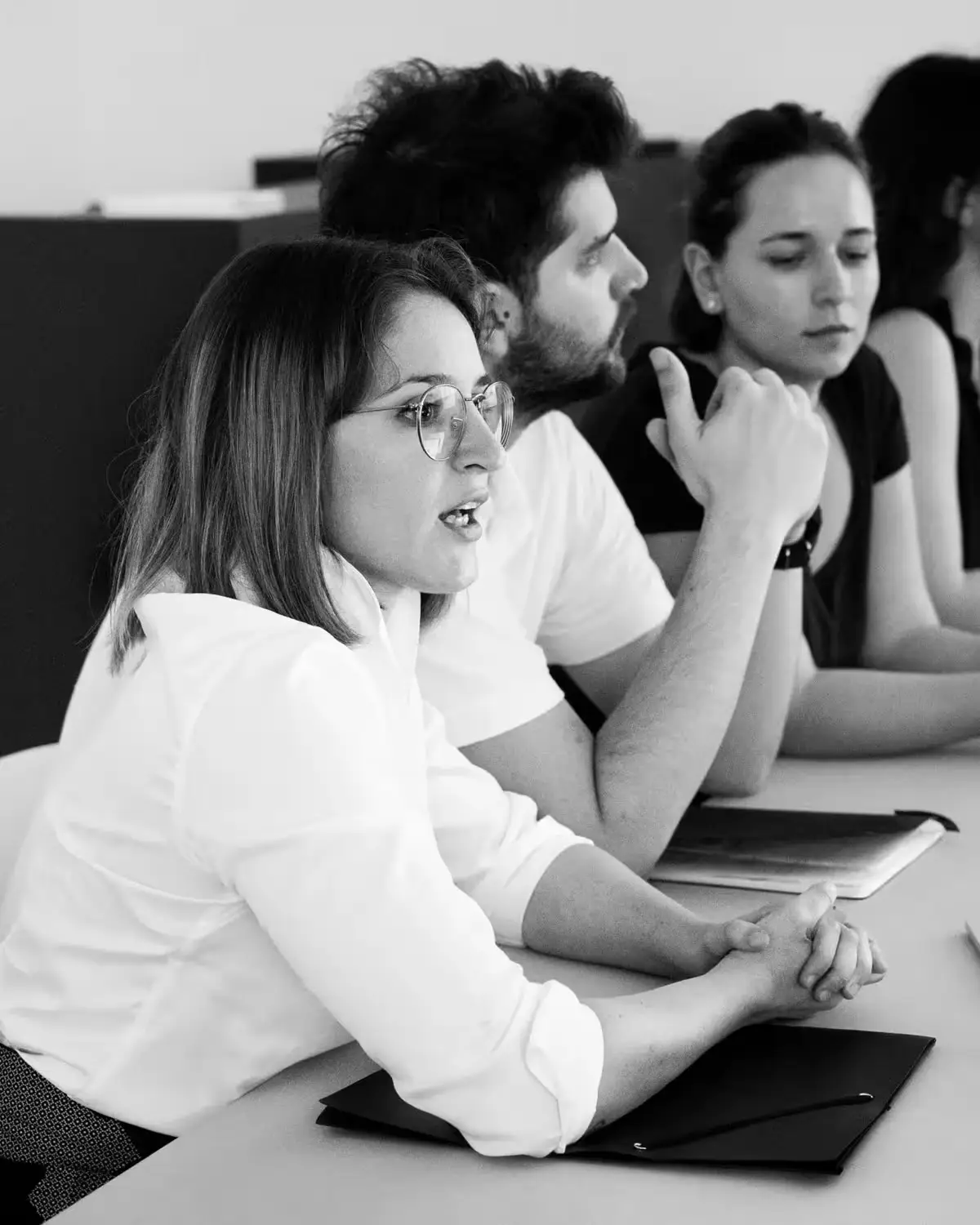 Giuria di professionisti delle aziende partner esamina i progetti degli studenti del Master IMID
