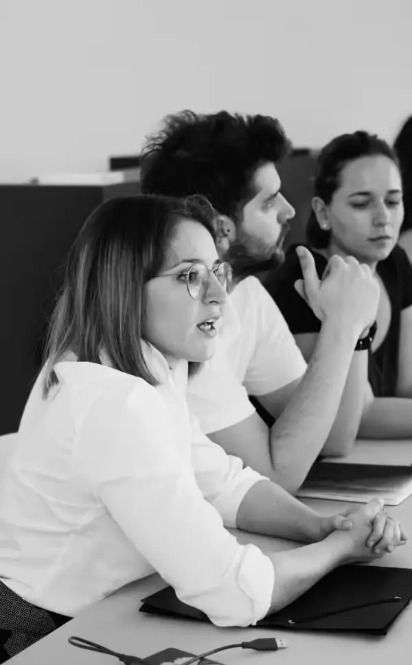 Studenti del Master IMID presentano i loro lavori a una giuria di aziende partner